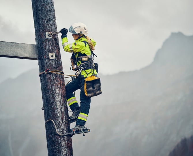 Skyddskläder för dam – en fråga om jämlikhet eller säkerhet?