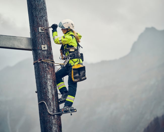 Skyddskläder för dam – en fråga om jämlikhet eller säkerhet?